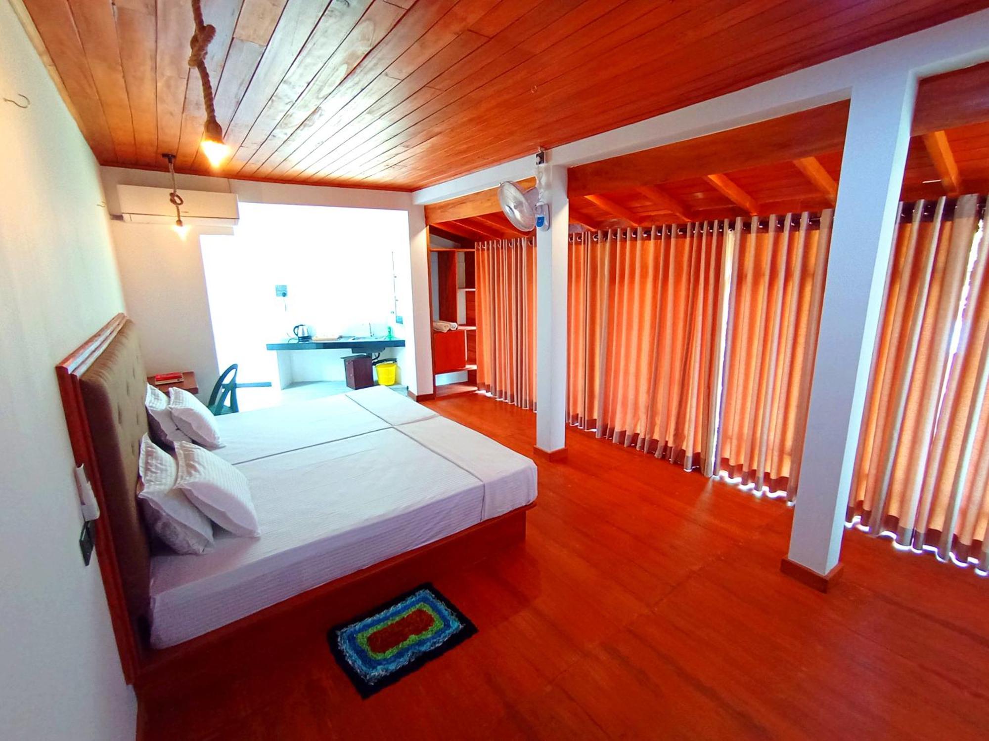 Thusara Guesthouse Mirissa Eksteriør billede